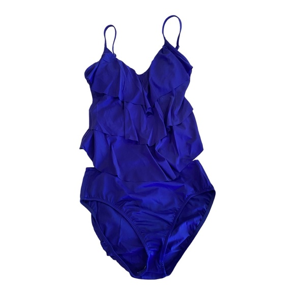VENUS Other - Stylish Tankini set. Top is size 16, bottom is sz 14 purple or blue